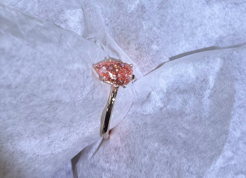 2 Carat Pear-Fancy Vivid Pink Diamond 14k Gold Ring, IGI Certified